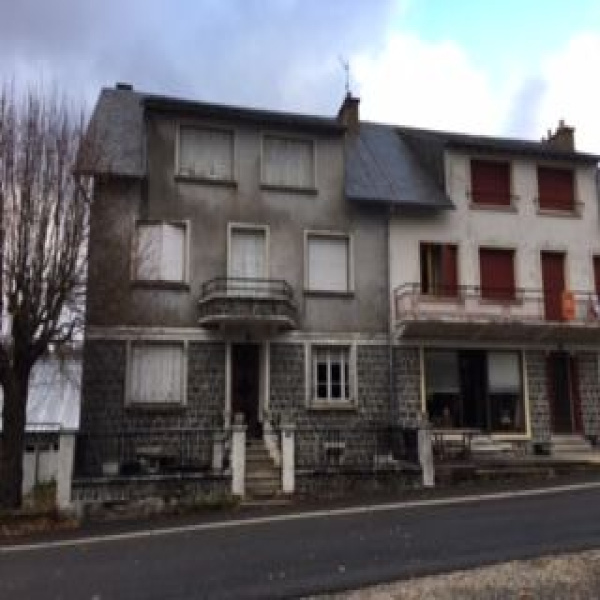 Offres de vente Maison de village Lugarde 15190