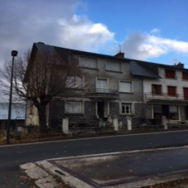 Offres de vente Maison de village Lugarde 15190
