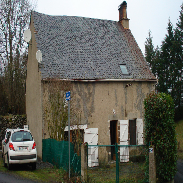 Offres de vente Maison de village Riom es Montagnes 15400