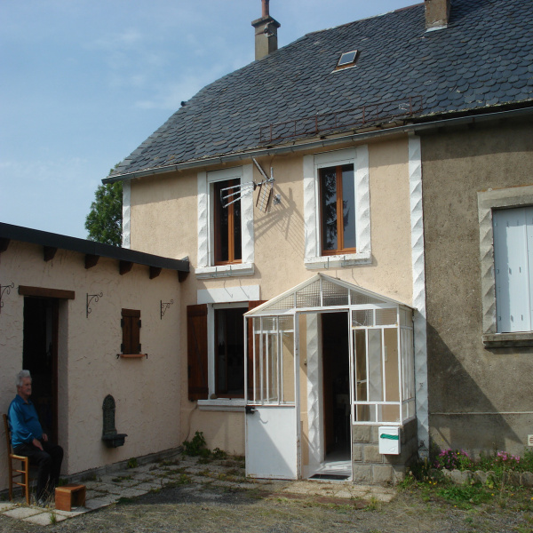 Offres de vente Maison de village Ségur-les-Villas 15300